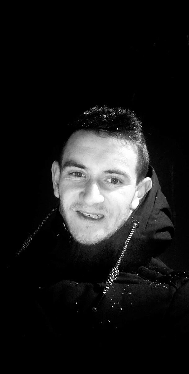  19150369  Dima, 28 ,    