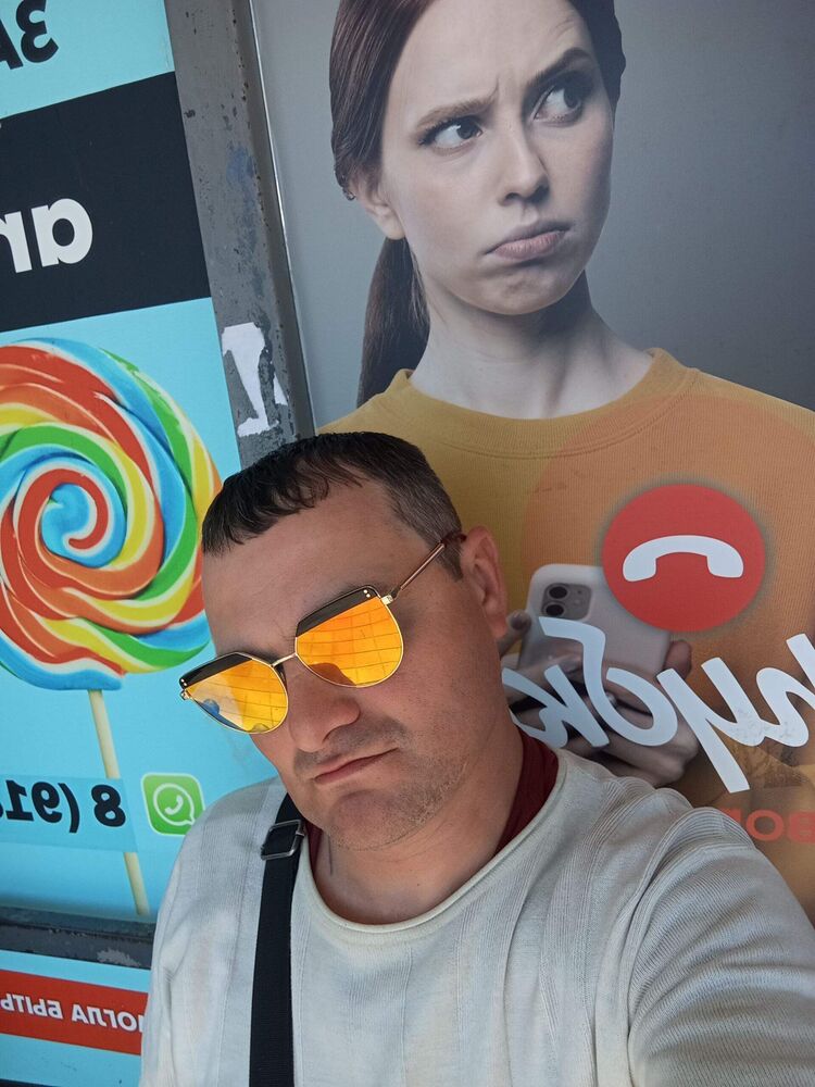  51939049  Oleg, 46 ,    