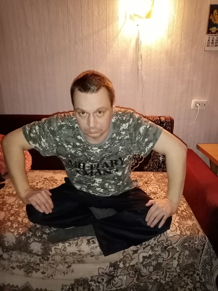  31804439  Andrey, 49 ,    