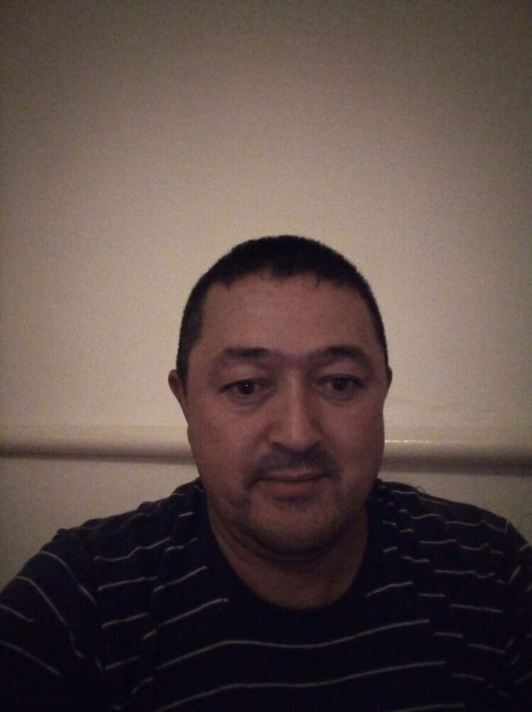  21575639  Arman, 40 ,     