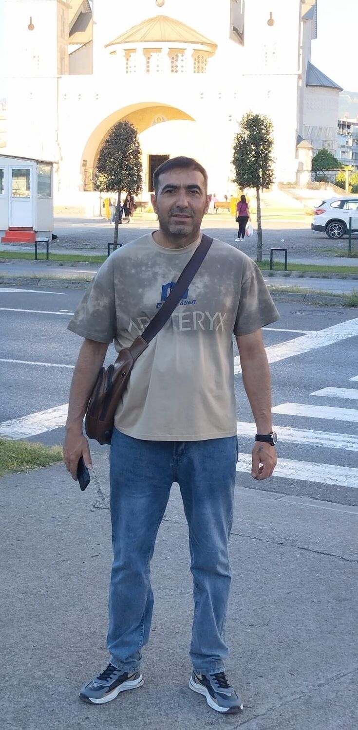  Podgorica,   Roma, 40 ,   ,   