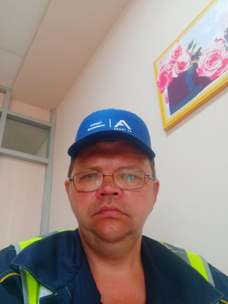  20726279  , 44 ,    