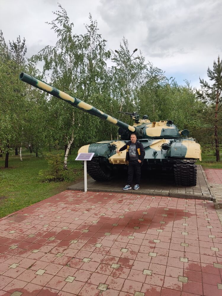  49996089  , 39 ,    Dessau