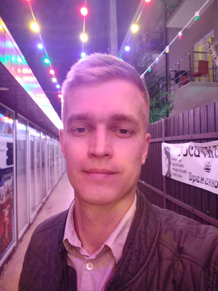  30018019  Bogdan, 34 ,    