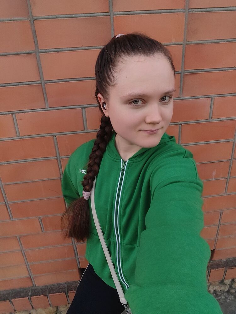  45037149  , 24 ,    