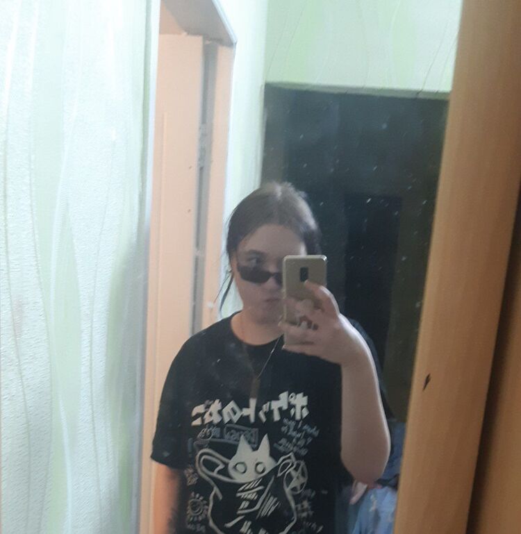  44618479  , 20 ,    