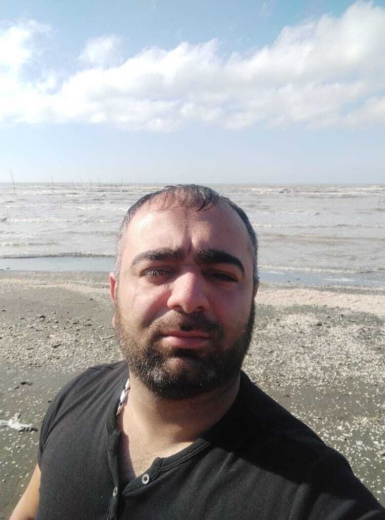  ,   Alik, 38 ,   ,   