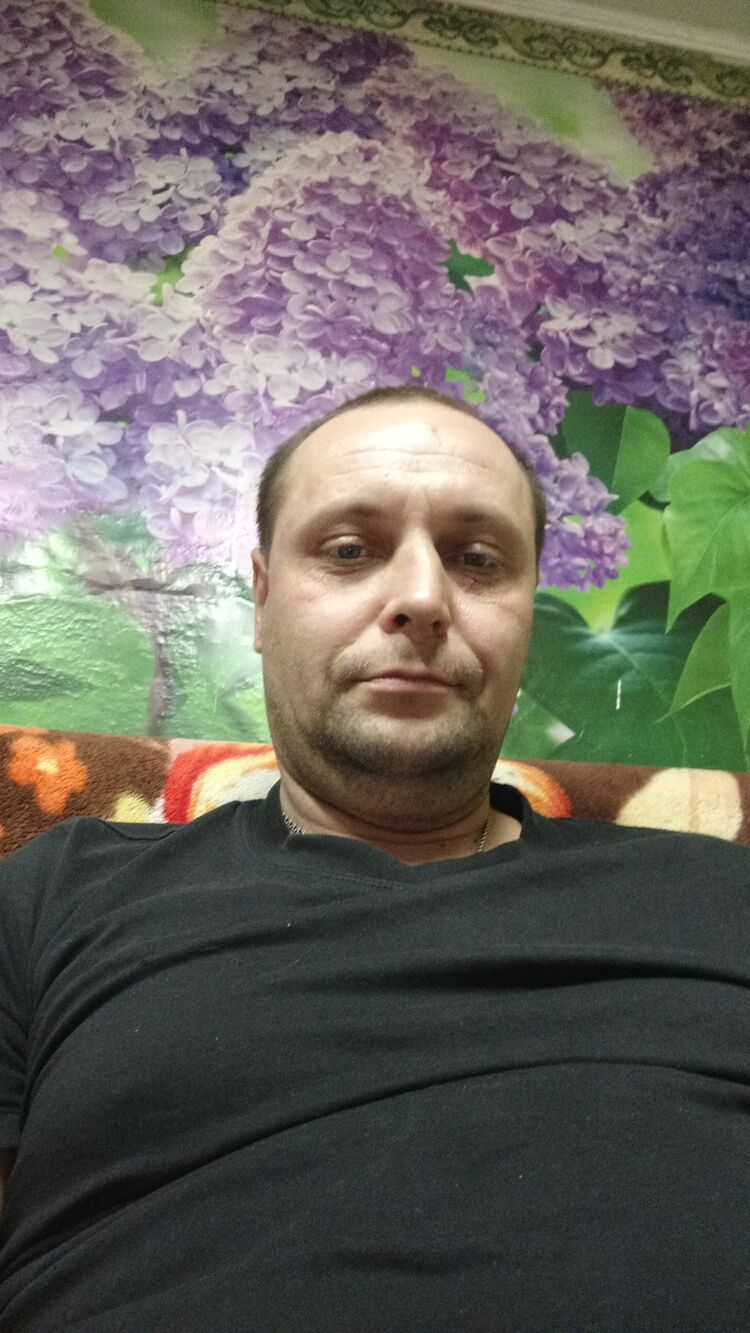  49892379  , 37 ,    