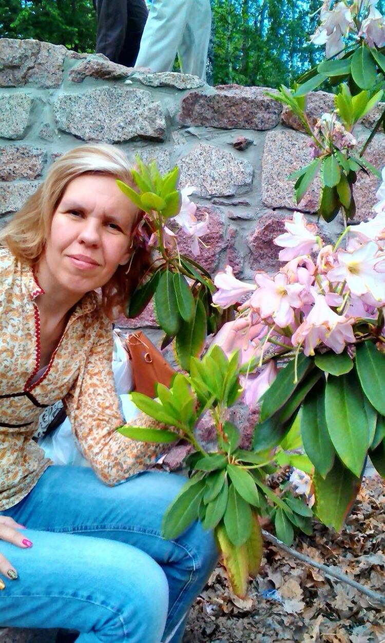   ,   Meri, 47 ,   c 