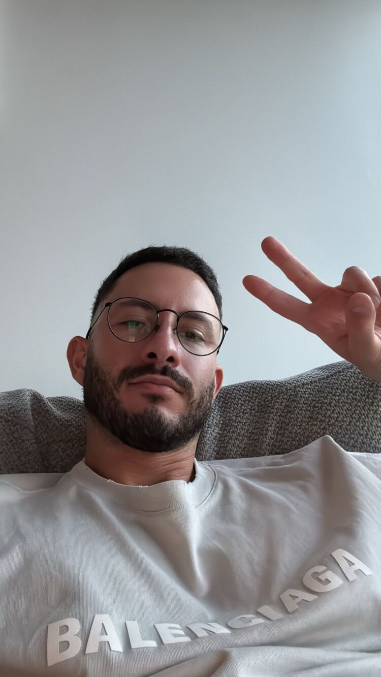 ���� 49738129 ������� ����, 37 ���, ���� ���������� � ������������