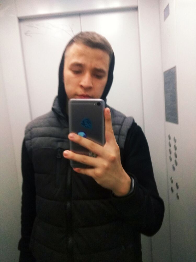  22936959  , 25 ,    