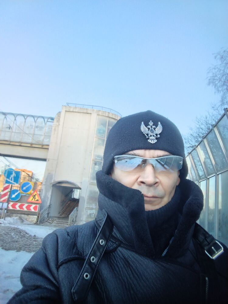  48387779  , 52 ,    