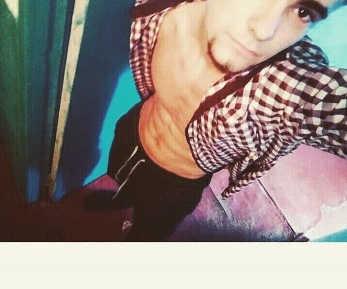  21260169  Tomas, 26 ,    
