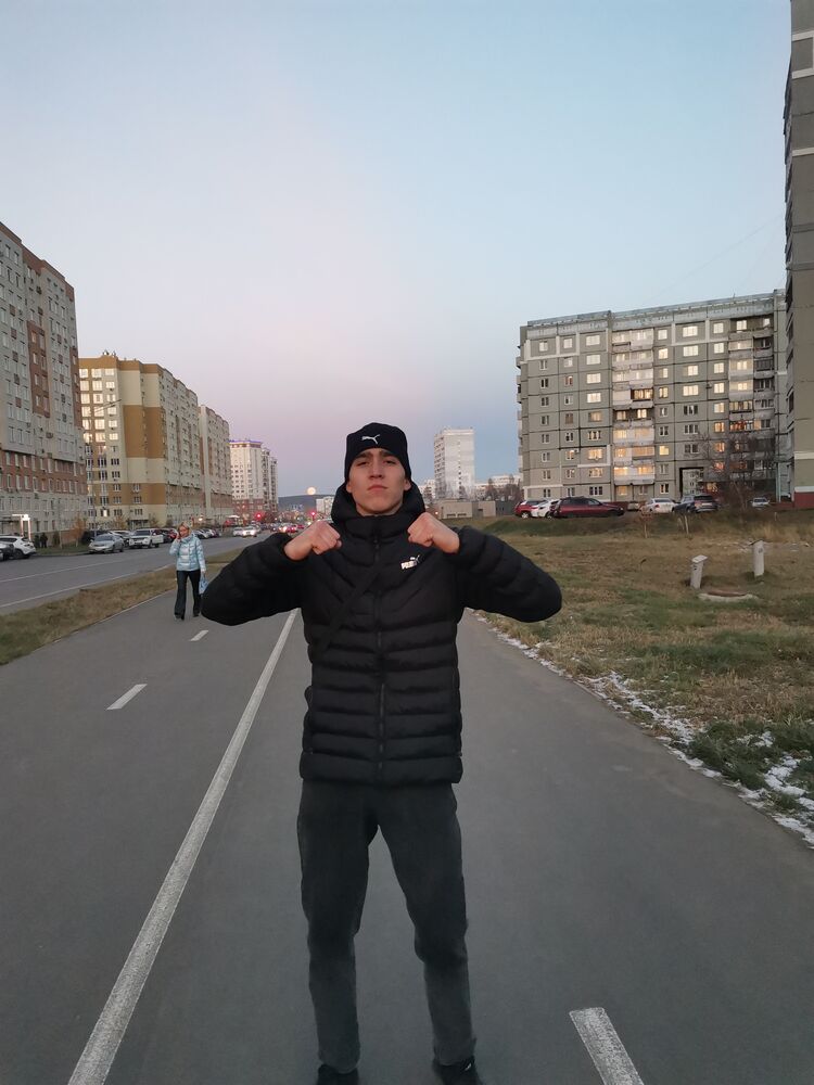  39733439  , 21 ,    