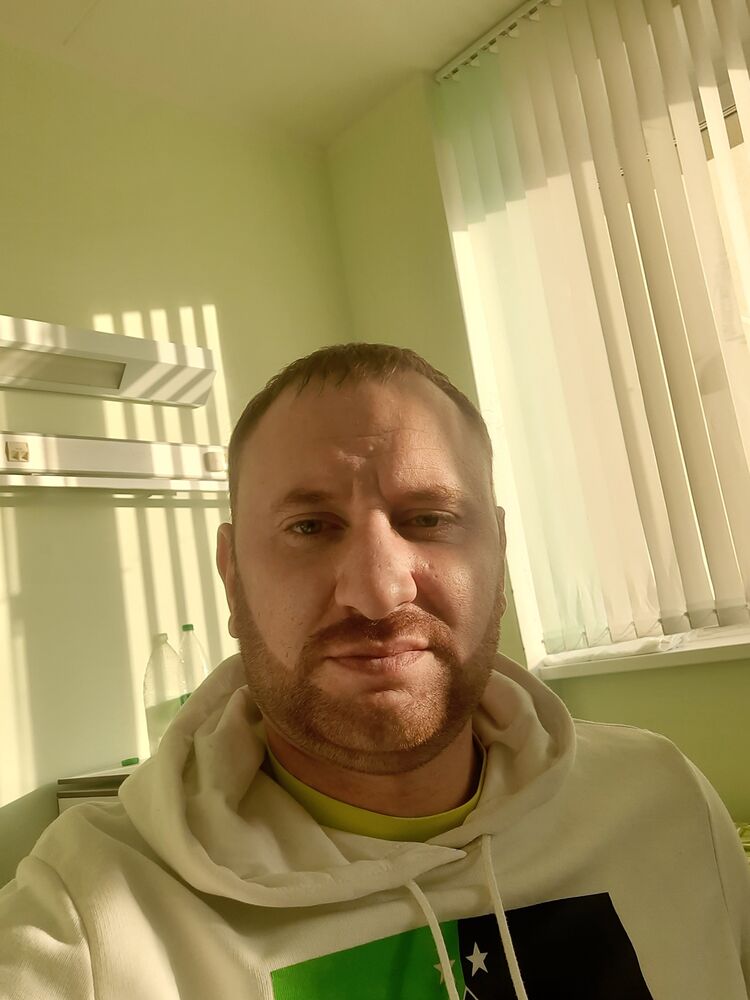  50818689  Ivan, 39 ,    