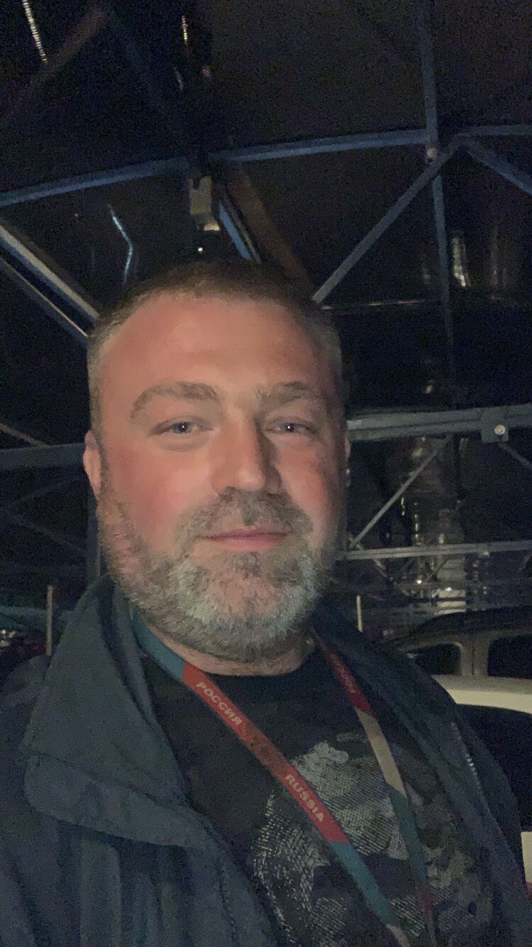  34208019  Aleksei, 43 ,    
