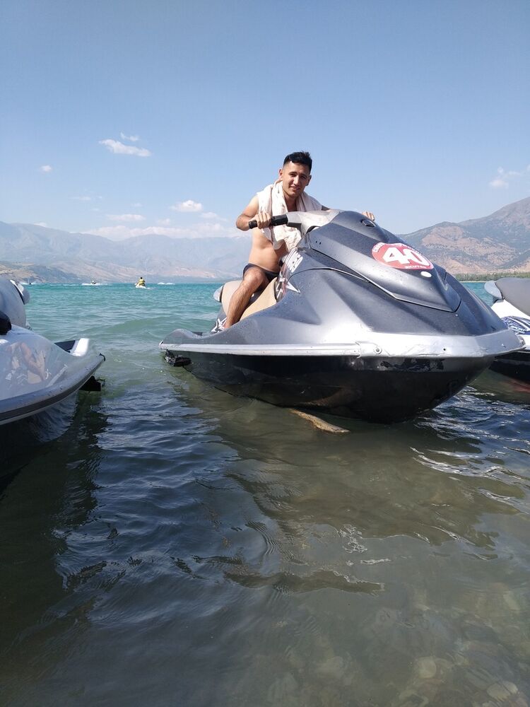  ,   Jaxan, 33 ,   ,   , c 