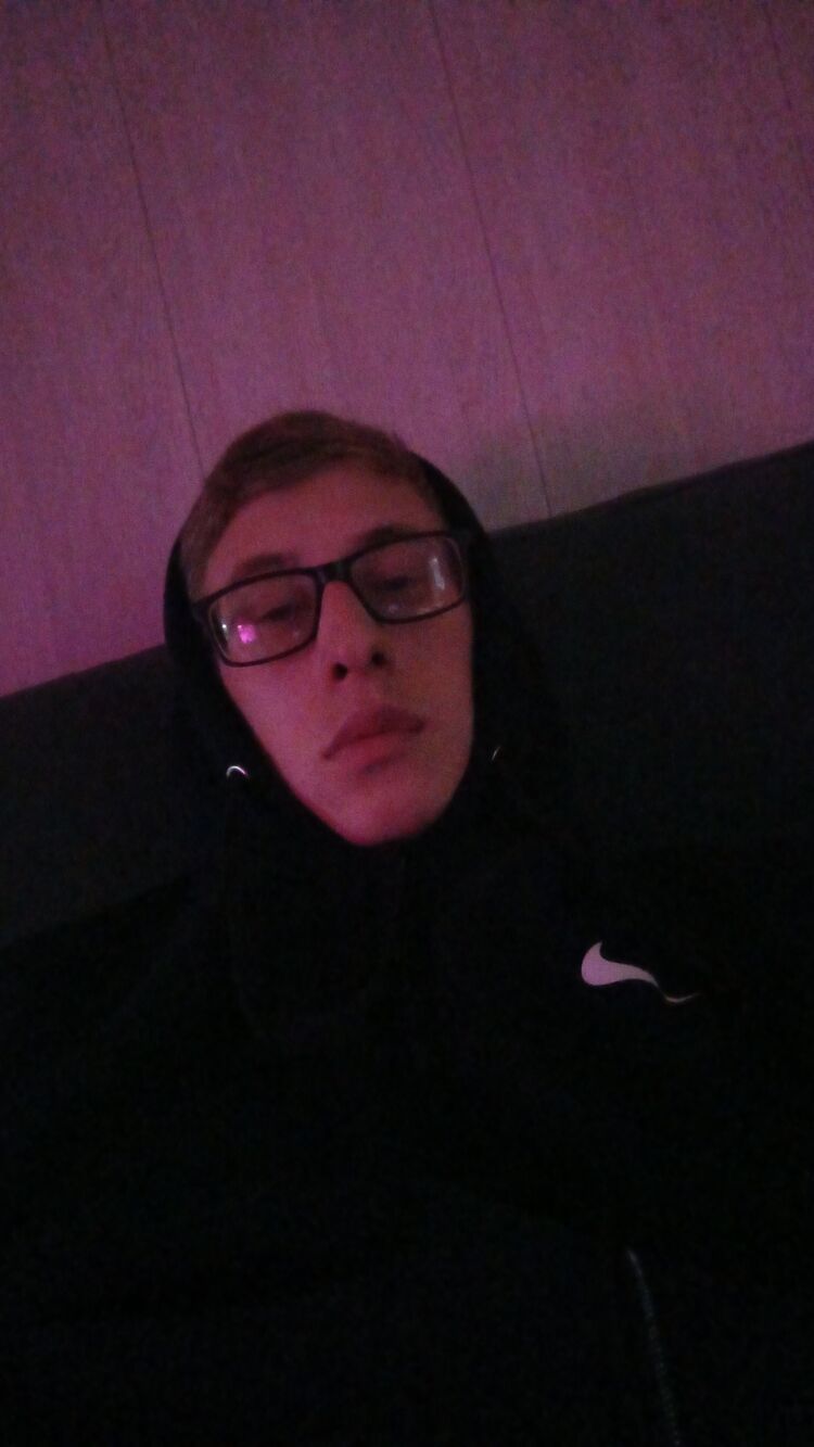  49948949  , 22 ,    