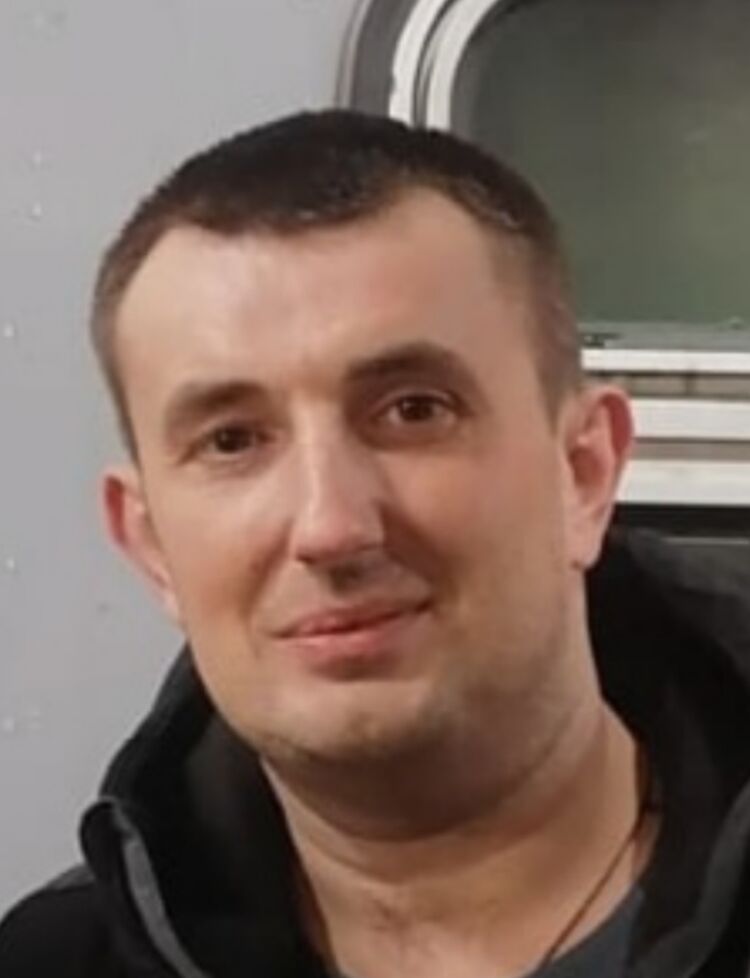  42766319  Ivan, 36 ,    