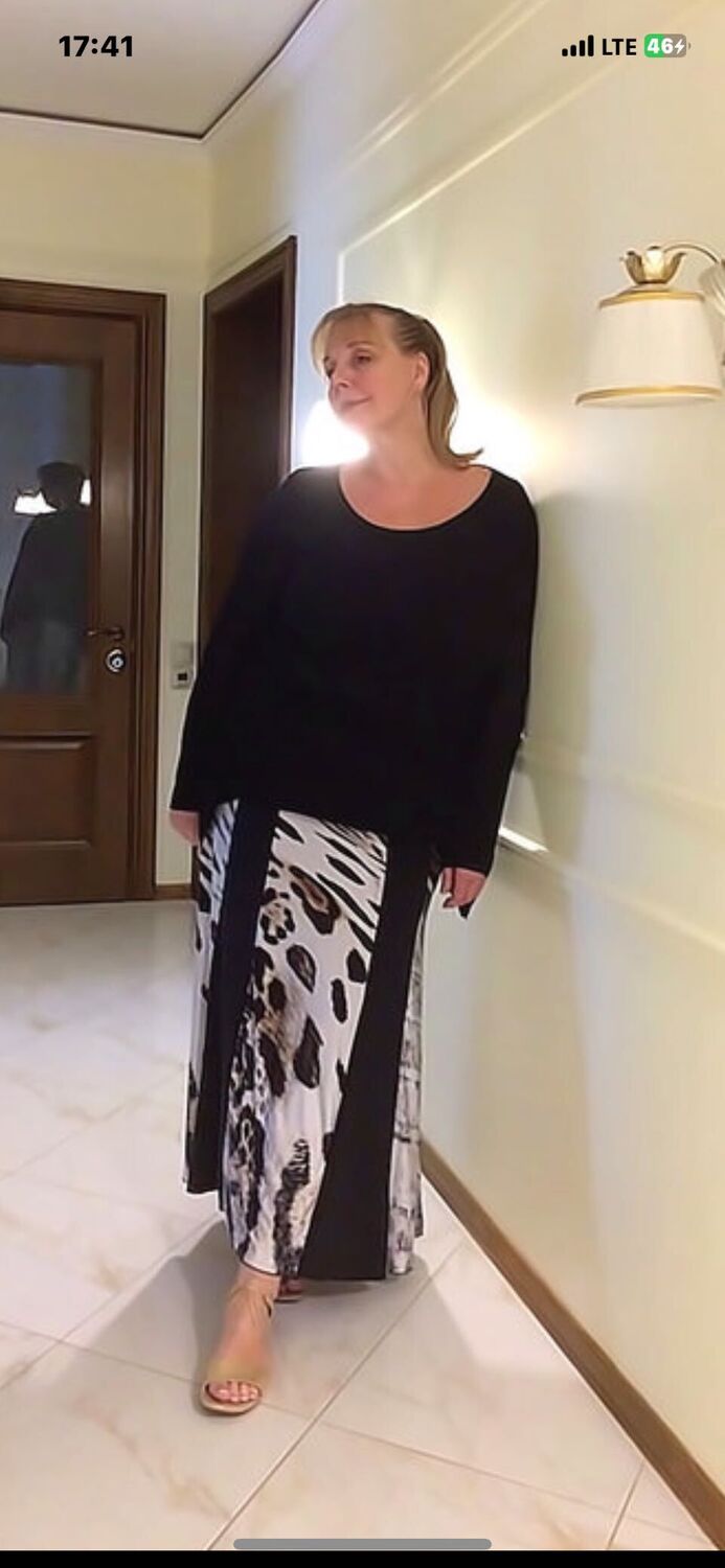  54149469  Olga, 60 ,    