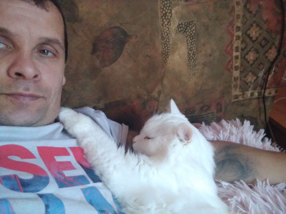 ,   Oleg, 40 ,   ,   