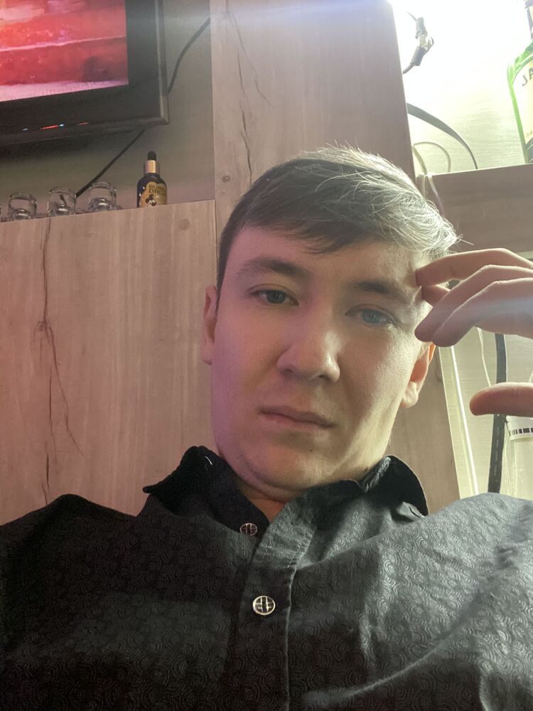  52425759  , 28 ,    