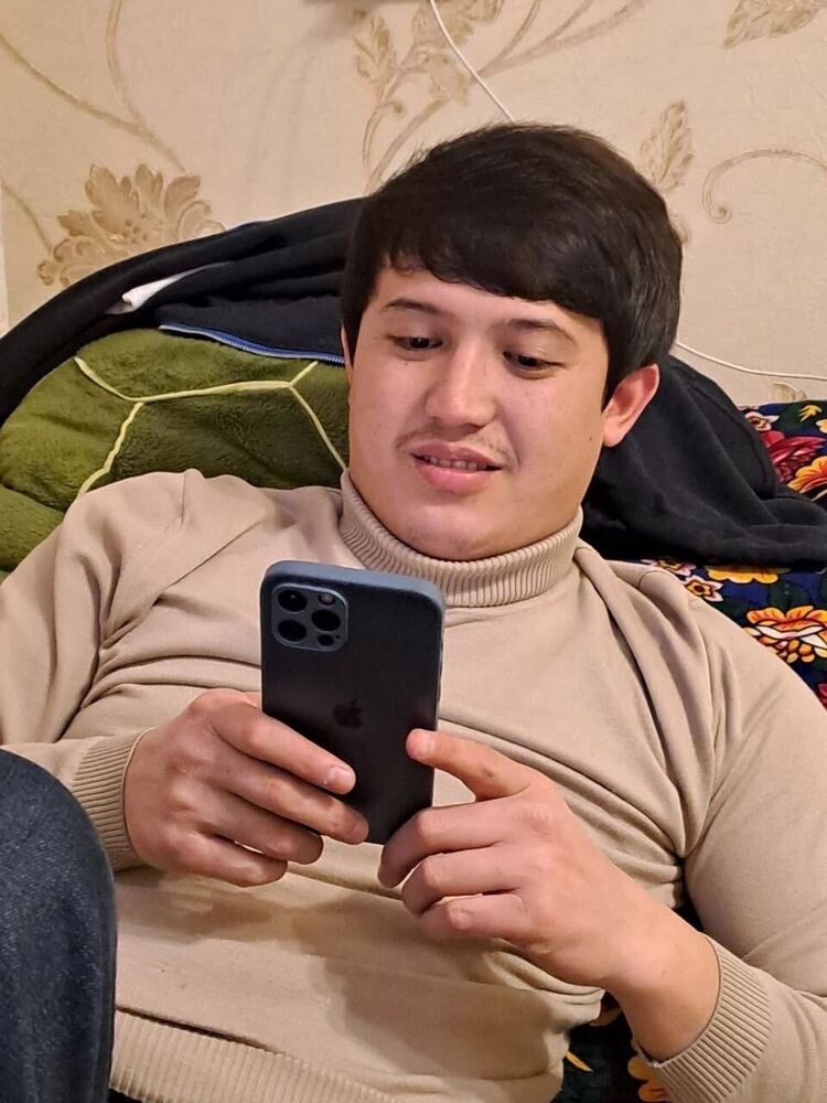  52426549  , 34 ,    