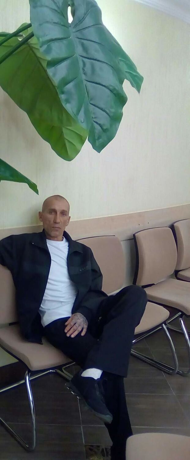  47612329  Igor, 53 ,    