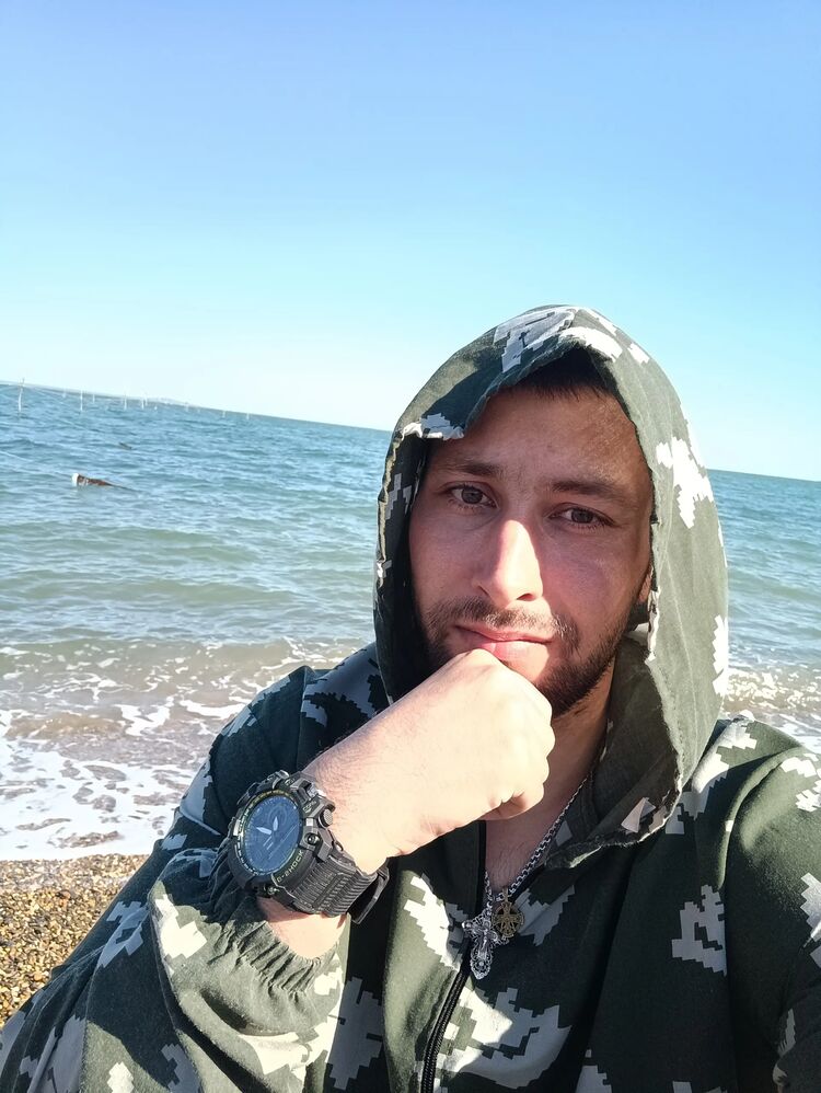  48092929  Vovchik, 29 ,    Deleted