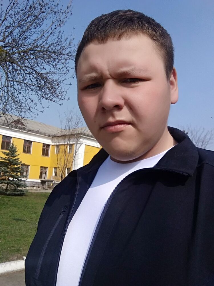  15565849  Svetlozar, 28 ,    