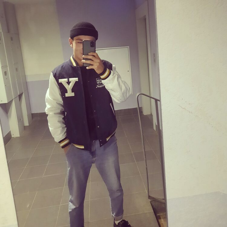  29681659  , 28 ,    