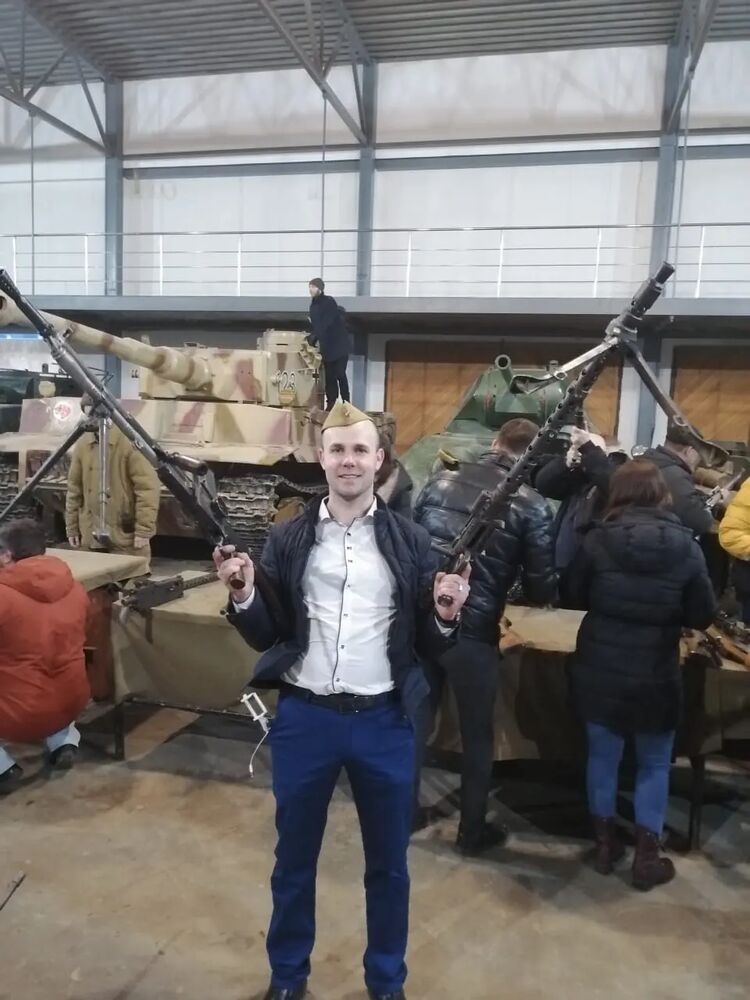  --,   , 33 ,   ,   