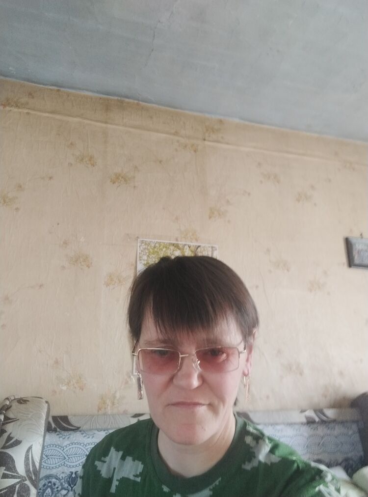  51712159  Anna, 45 ,    