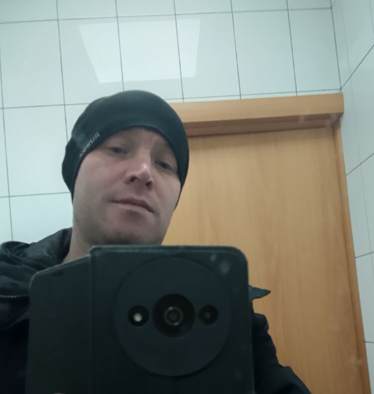  48571449  Aleks, 35 ,    