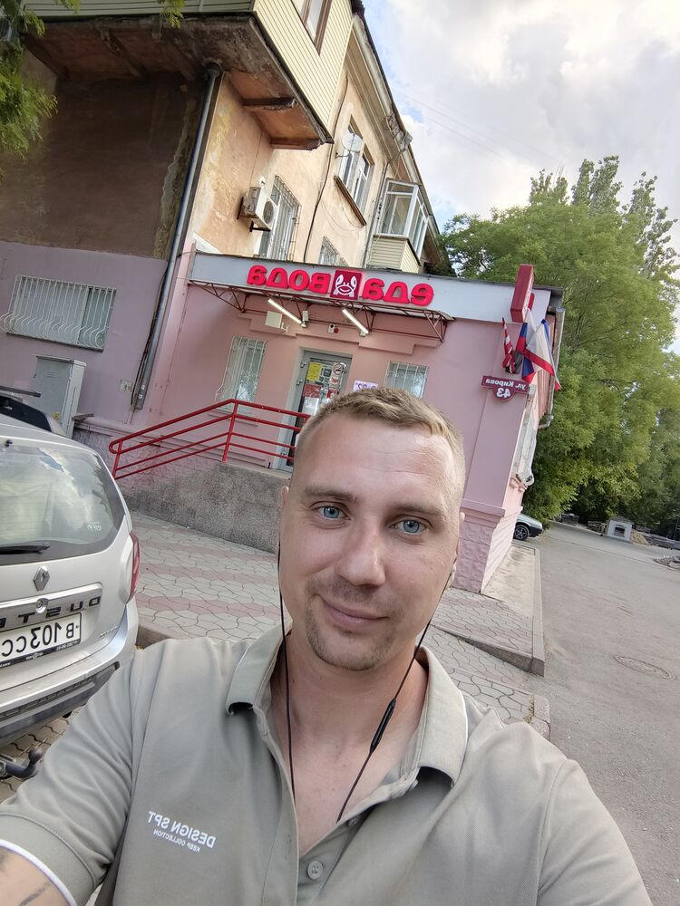  53051989  Alex, 35 ,    