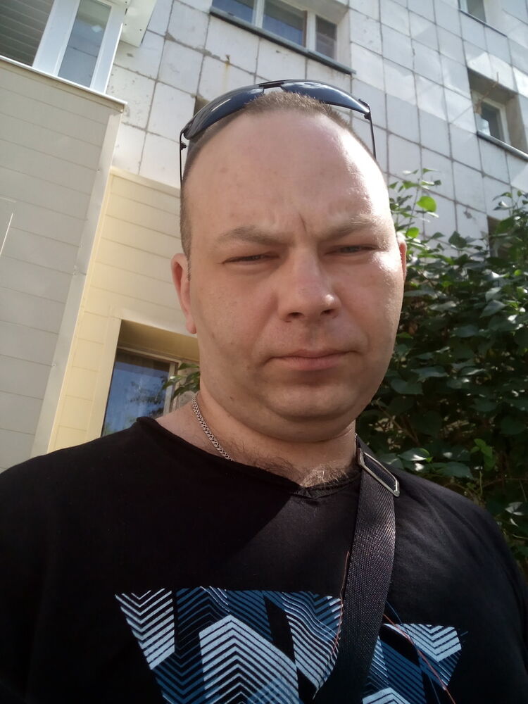  9788729  Dmitriy, 43 ,    