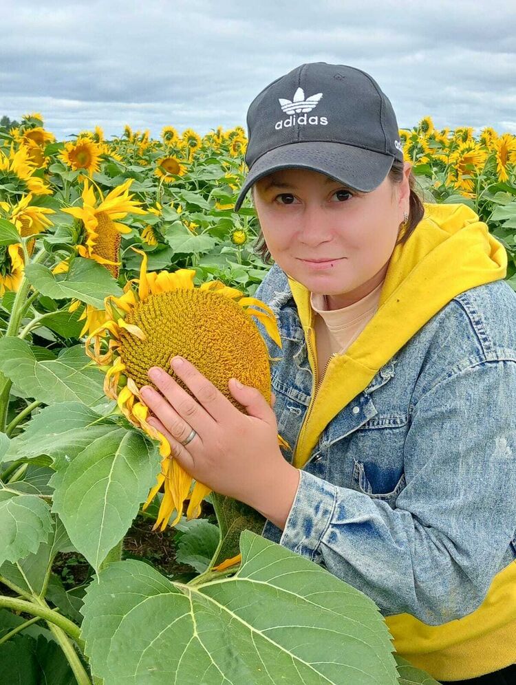  53559889  Ekaterina, 32 ,    