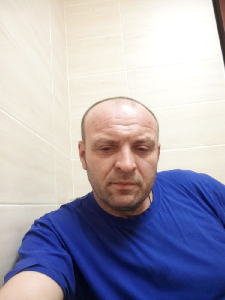  9036919  Boris, 52 ,    