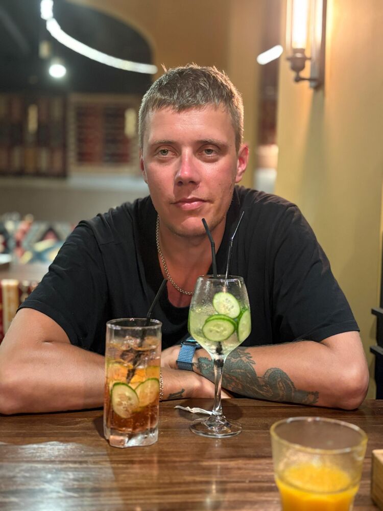  53742829  Tema, 31 ,    