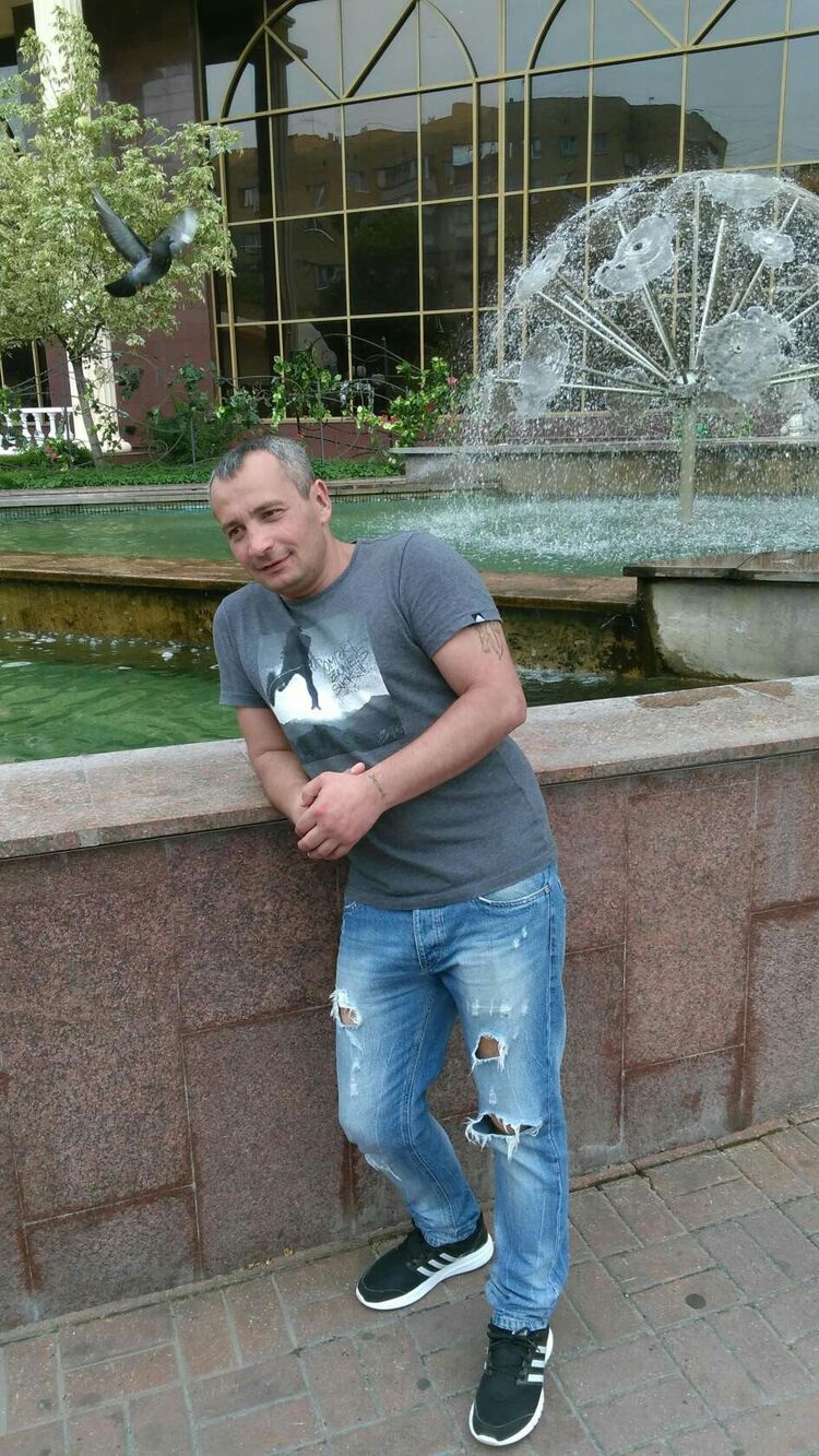  41352059  , 43 ,    