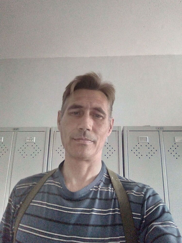  22703179  , 49 ,    