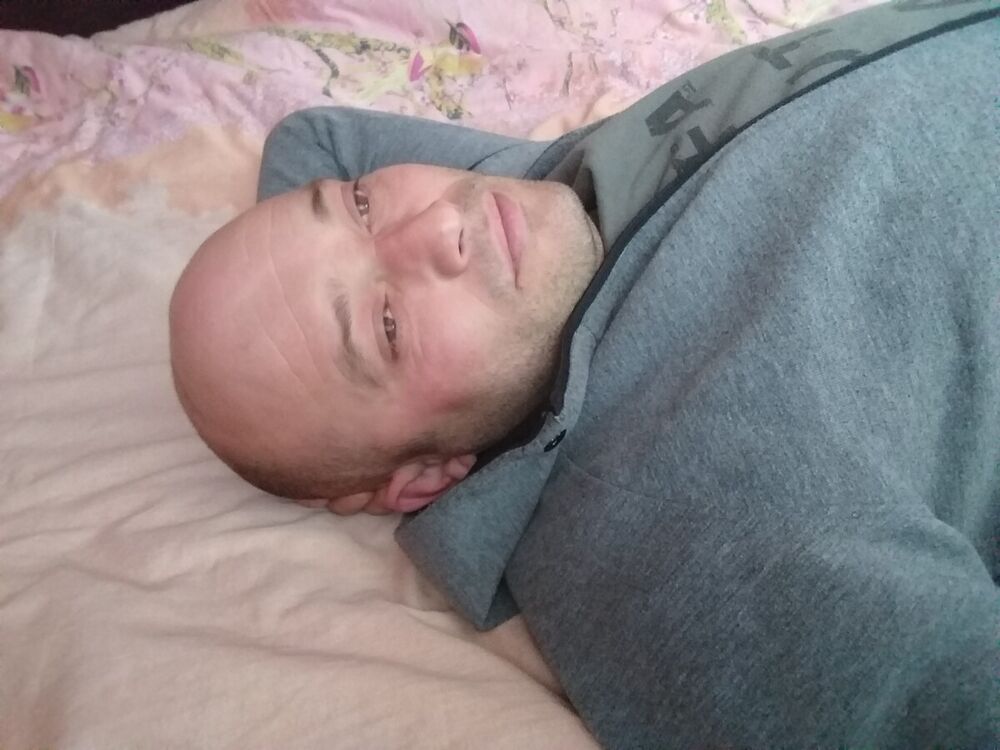  --,   , 37 ,  
