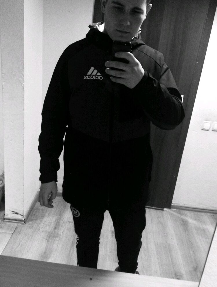  22460269  , 24 ,    