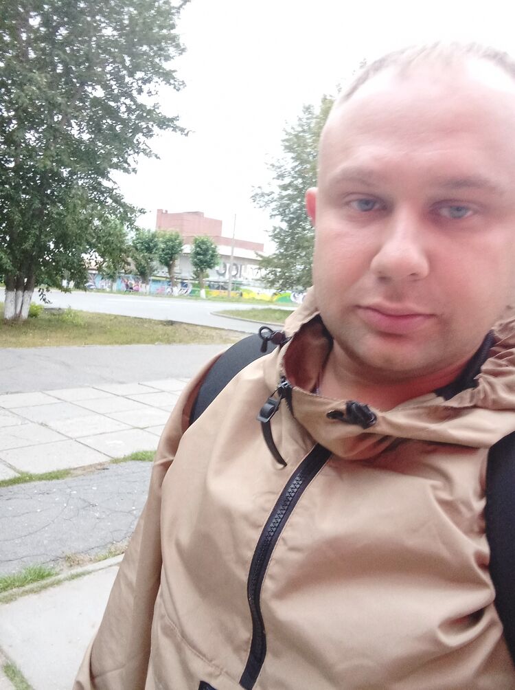  37306439  , 33 ,    