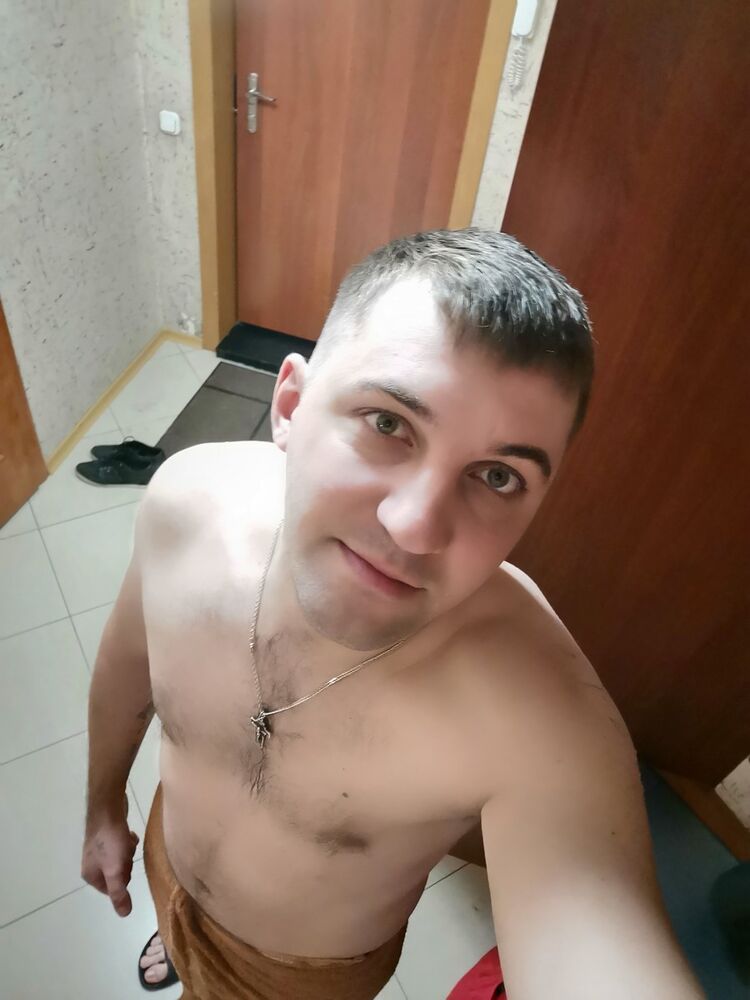  18185079  , 34 ,    