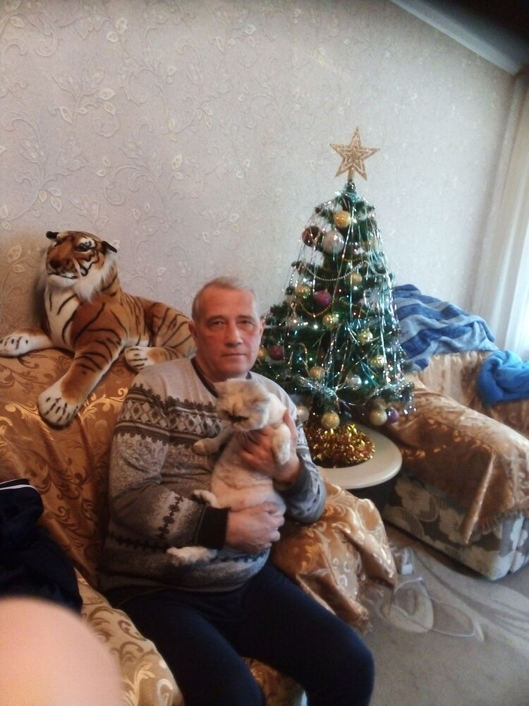  18642499  Oleg, 55 ,    