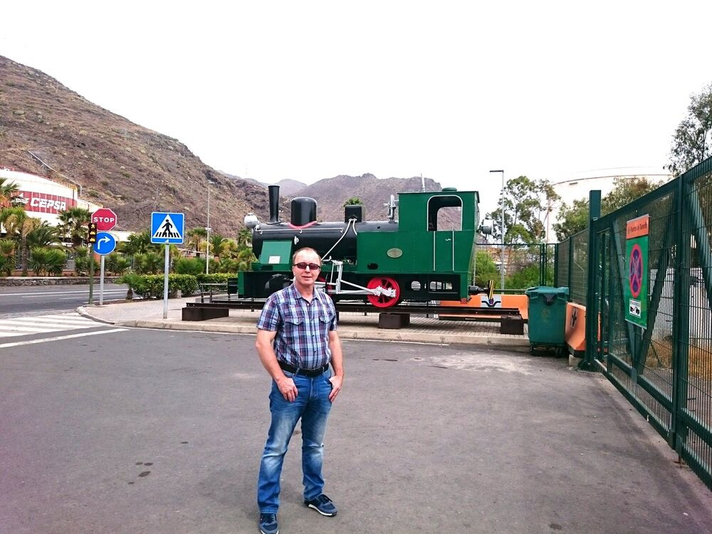  11034989  Evgeny, 57 ,    