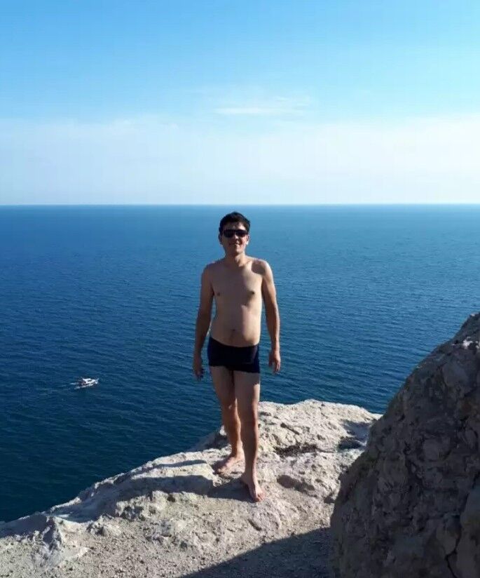 15690999  Abdurahmon, 34 ,    