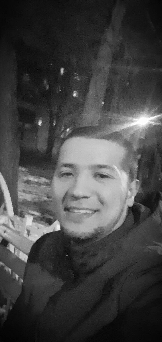  19136669  Ruslan, 31 ,    