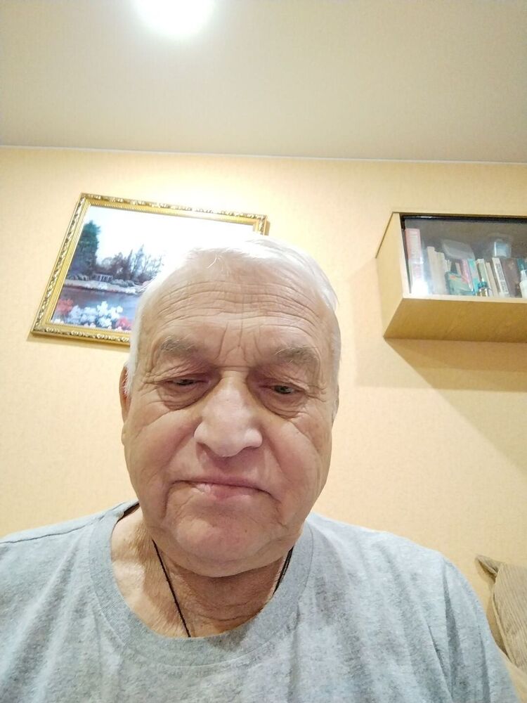  40750439  , 76 ,    